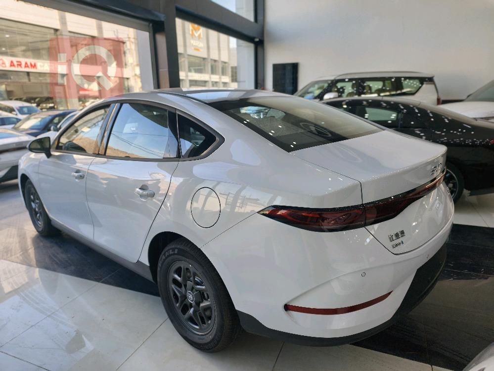 بي واي دي Qin Plus